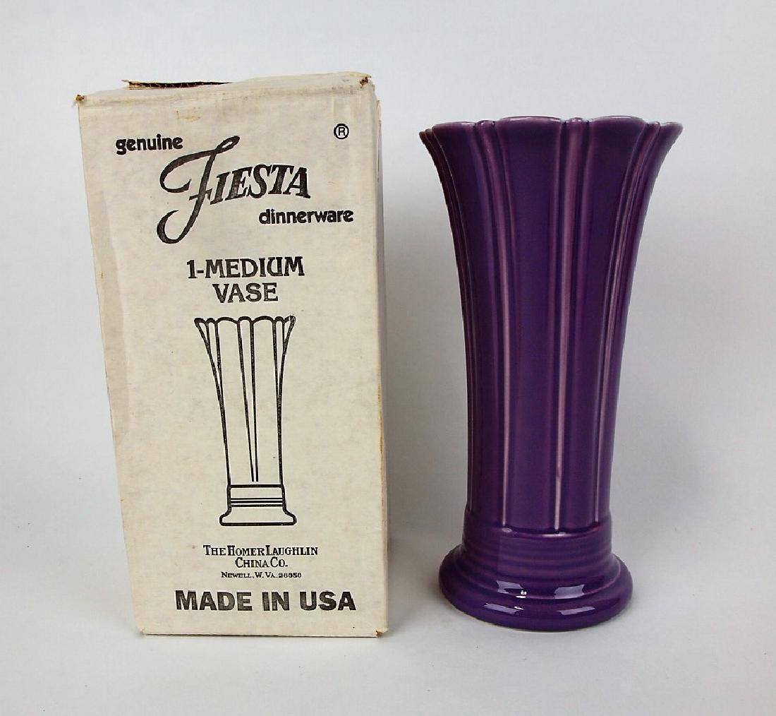 Fiesta Post 86 lilac medium vase NIB (1 of 1)