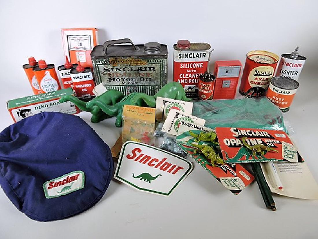 Sinclair Oil and other s, lot of advertising tins (1 of 1)