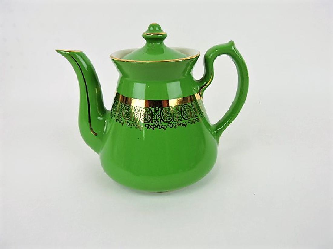 Hall China teapot, 4 cup, Philadelphia emerald (1 of 1)