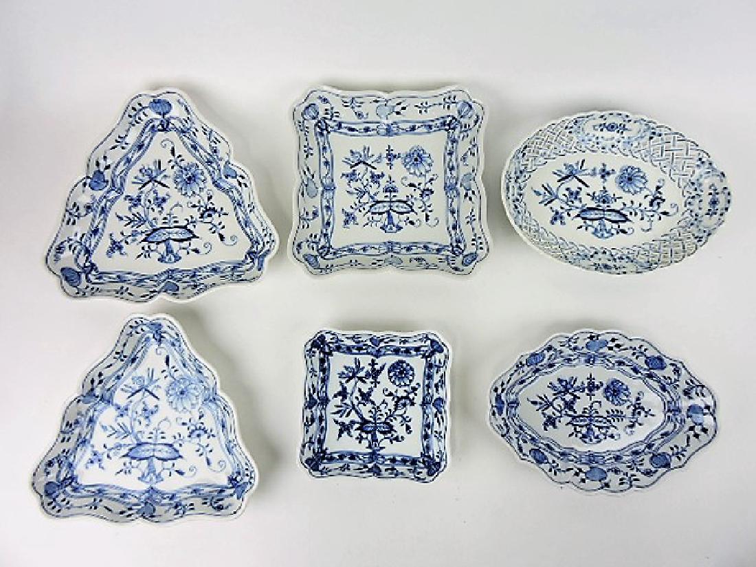 Meissen Blue Onion lot of 6 trays - 10" & 11" (1 of 2)