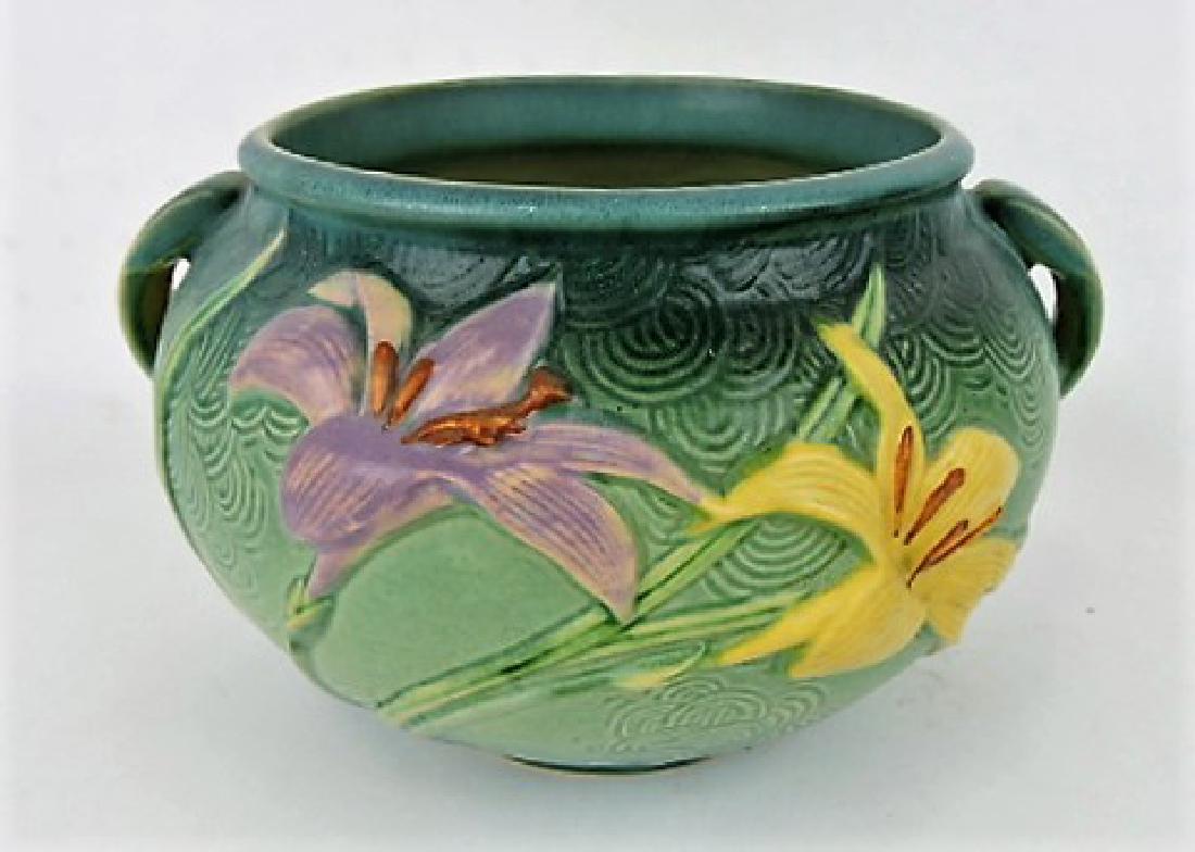 Roseville Zephyr Lilly green jardiniere, 671-6": .