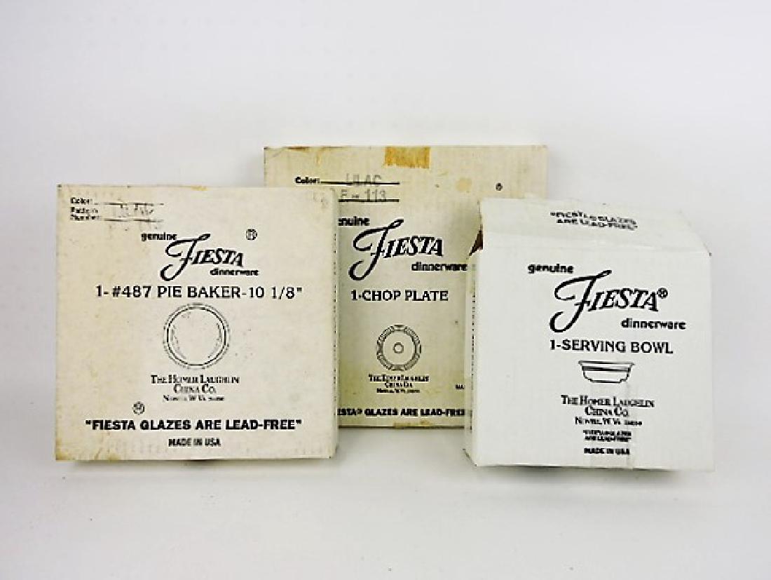 Fiesta Post 86 lilac lot - chop plate, pie baker (1 of 1)