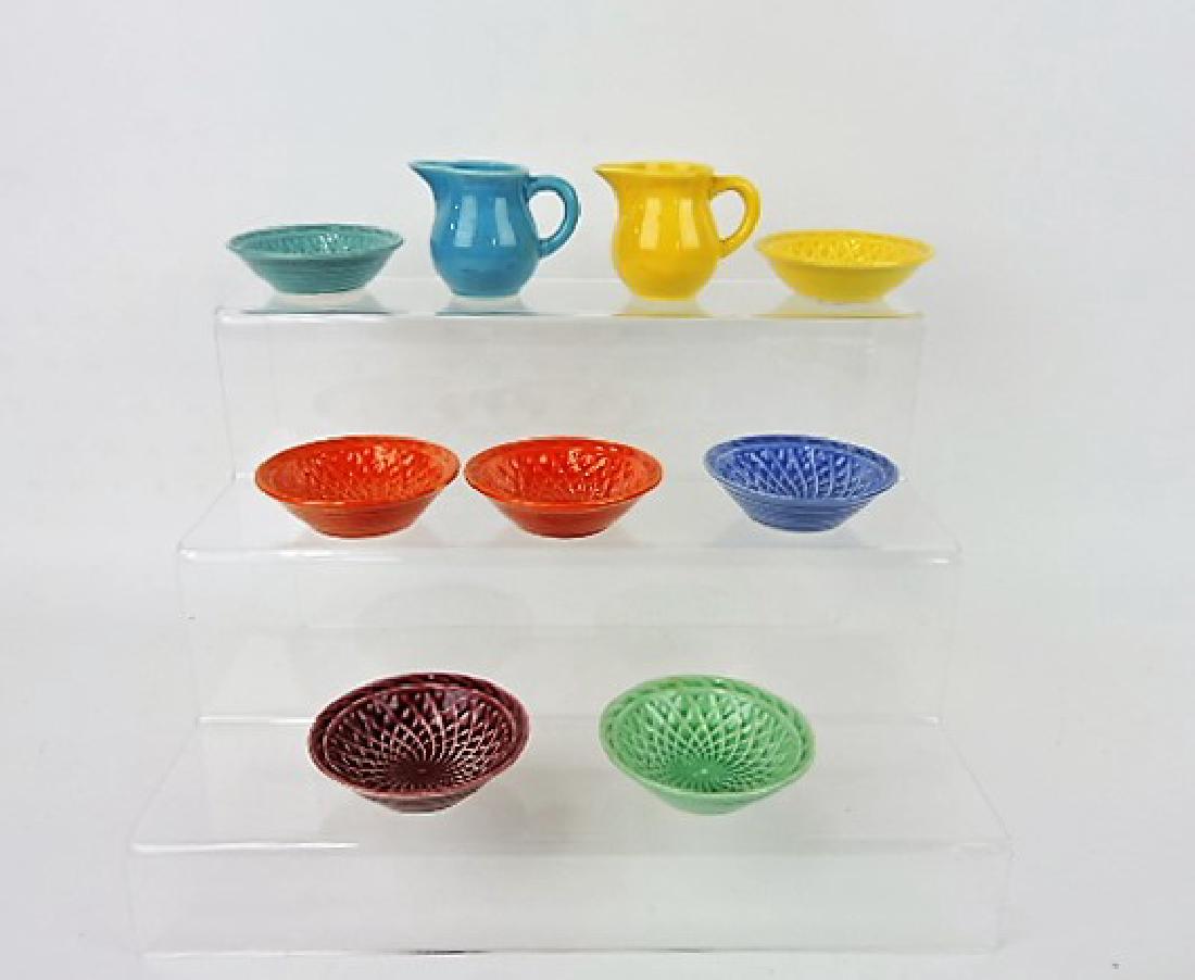 Fiesta Harlequin, lot of 2 individual creamers and: 7 nut cups (hairline to green)