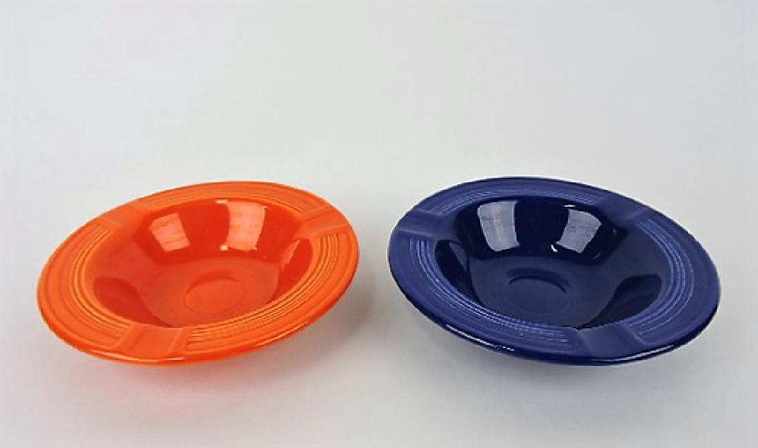 Fiesta ashtray, red and cobalt (1 of 1)