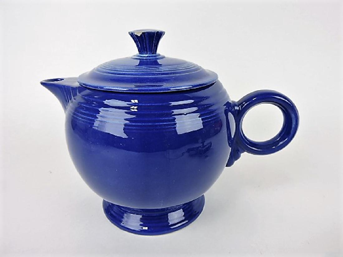 Fiesta large teapot, cobalt, nick to finial (1 of 1)