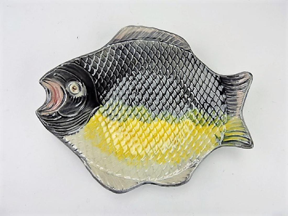 Majolica fish shape plate 9 1/4" (1 of 1)