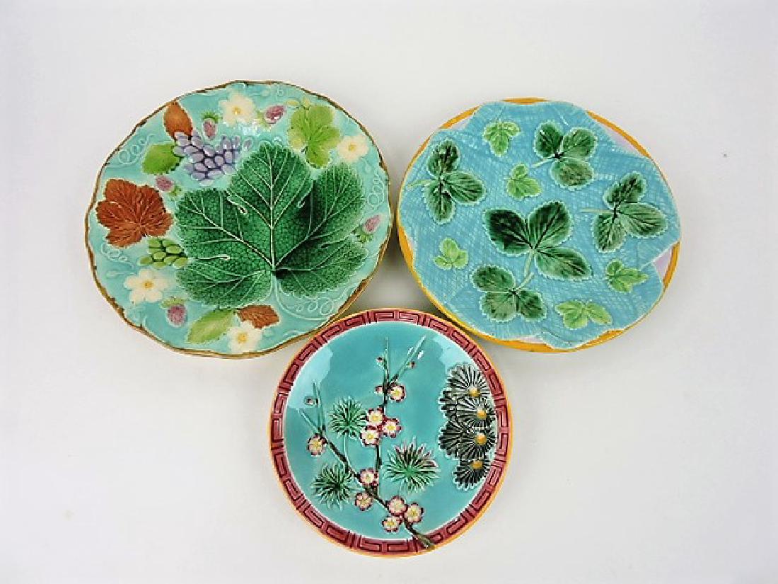 George Jones and Wedgwood majolica lot of 3: plates, various condition