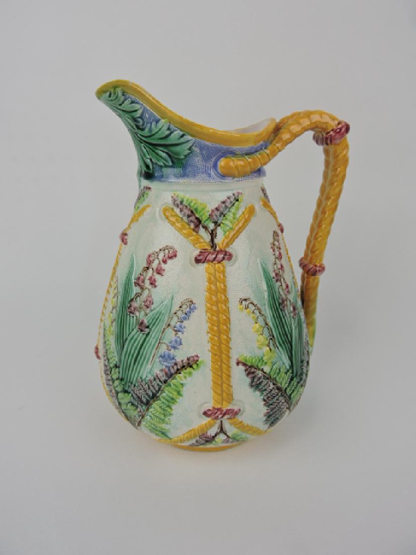 Majolica Samuel Lear lily of the valley and rope (1 of 1)