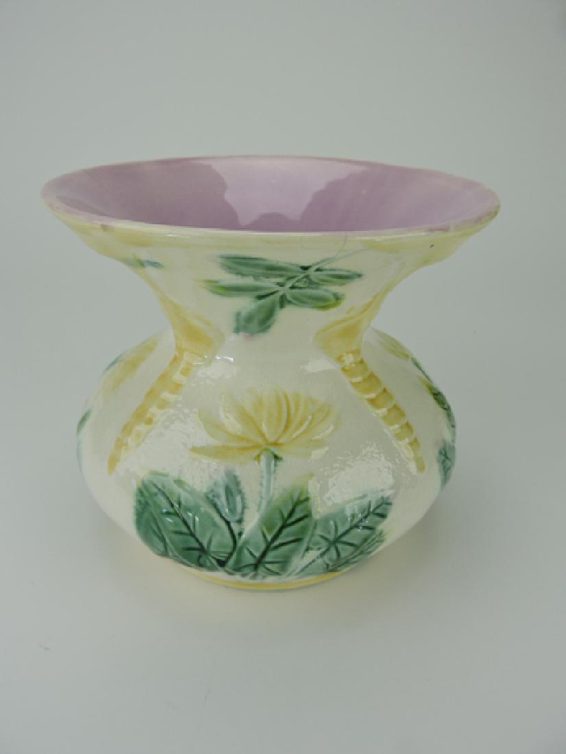 Etruscan majolica water lily spittoon, 2 small (1 of 1)