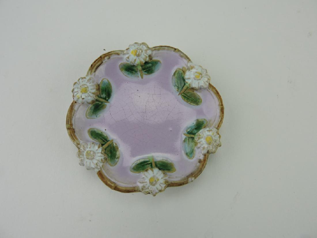 George Jones majolica pink daisy butter pot: .