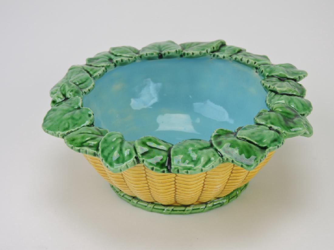 Minton majolica basketweave bowl with leaf rim,: 5 3/4", minor nick to rim, hairline