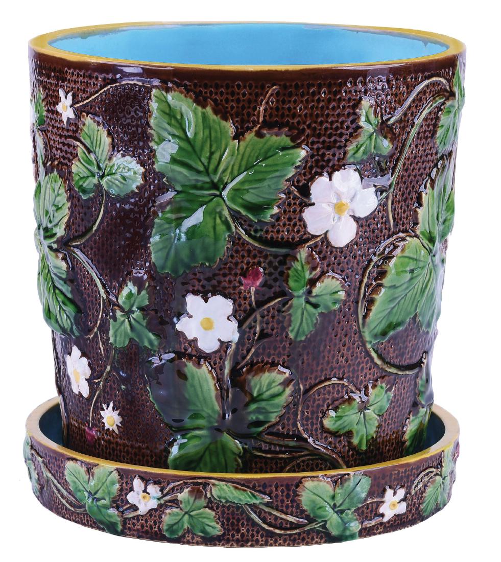 Minton Majolica Strawberry Plant Cachepot on Stand (1 of 1)