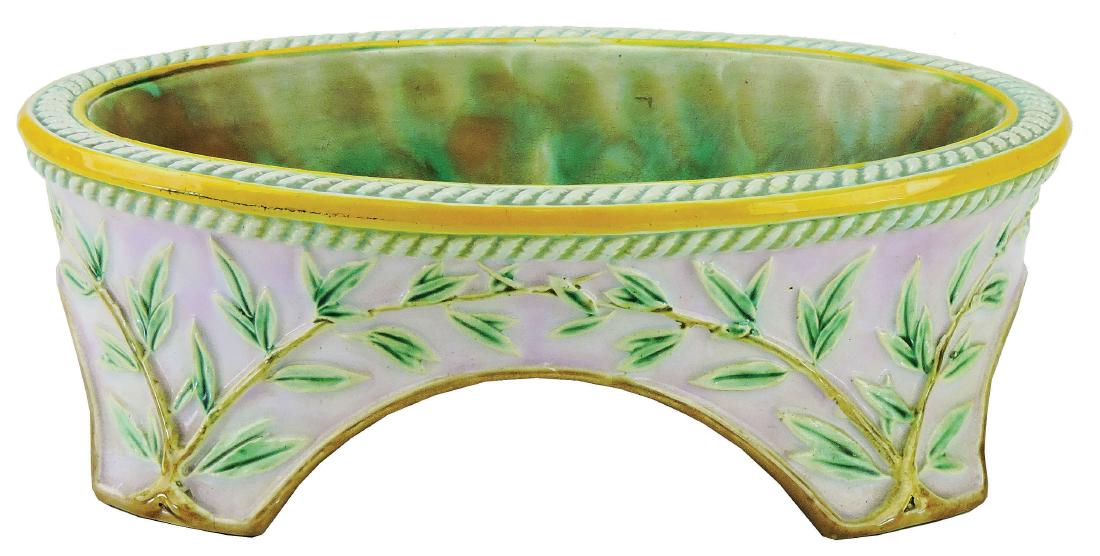 George Jones Majolica Dog Bowl C.1875, the oval (1 of 1)