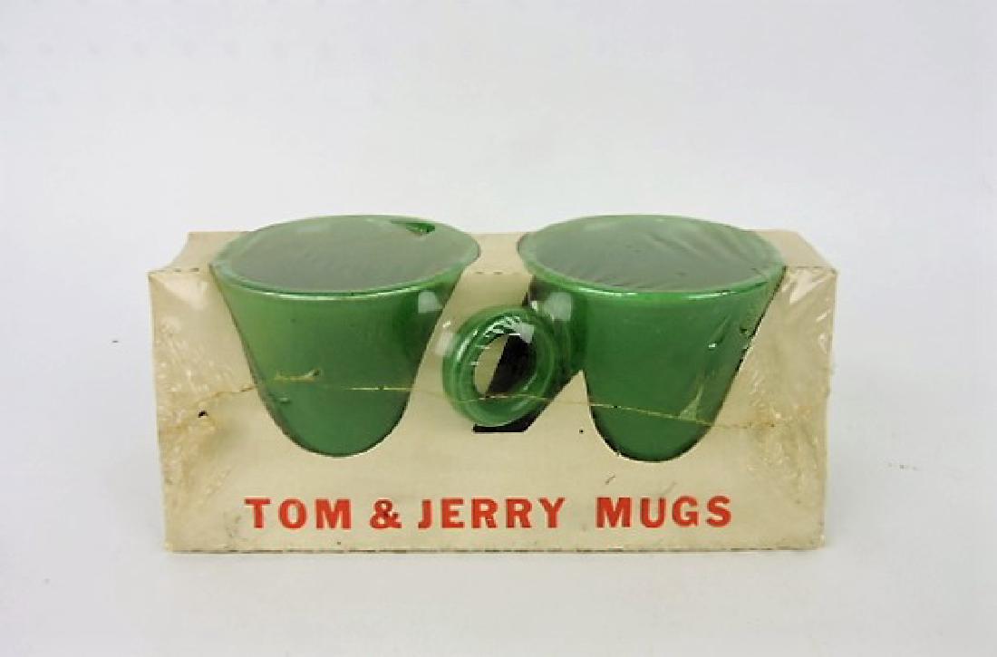 FIesta pair of medium green mugs in original (1 of 1)