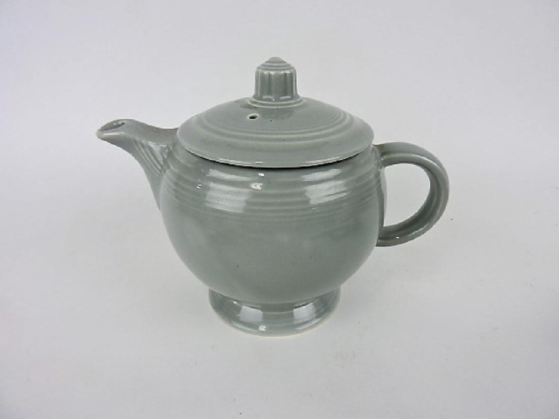 Fiesta medium teapot, gray (1 of 1)