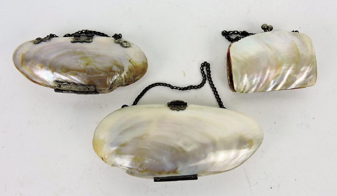 Victorian oyster shell change: purse, lot of 3