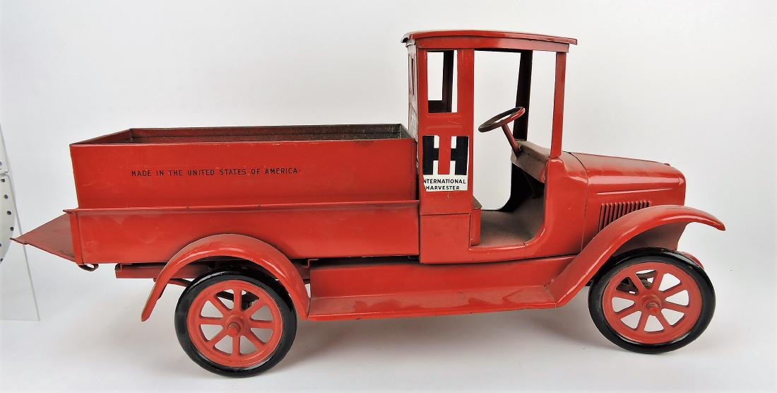 Buddy L replica of truck with: International Harvester labels, 24"