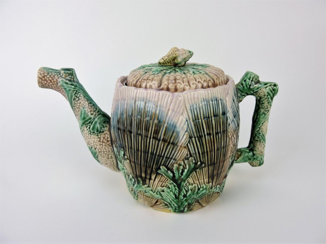 Majolica Etruscan shell & seaweed (1 of 1)