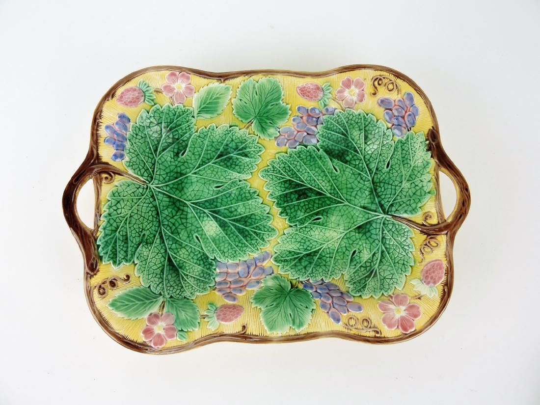 Wedgwood Majolica grape tray, (1 of 1)