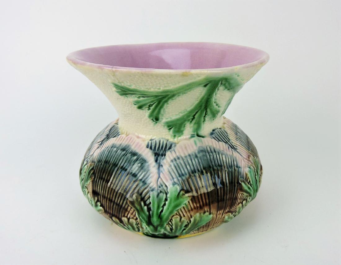 Etruscan Majolica shell & seaweed: spittoon, hairline