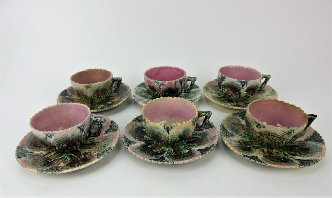 Etruscan Majolica shell & seaweed (1 of 1)