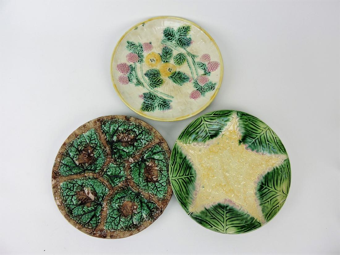 Etruscan Majolica lot of 3 plates: Etruscan Majolica lot of 3 plates