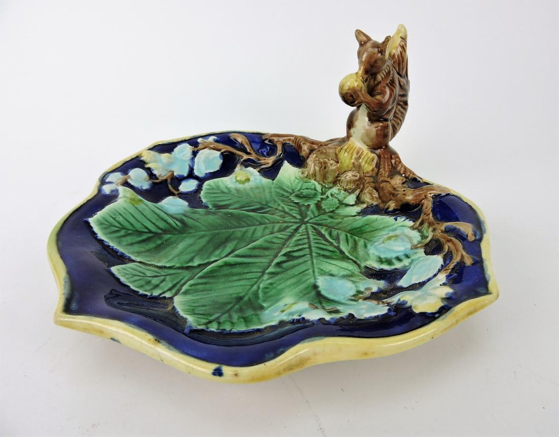 Majolica squirrel with nut handled (1 of 1)