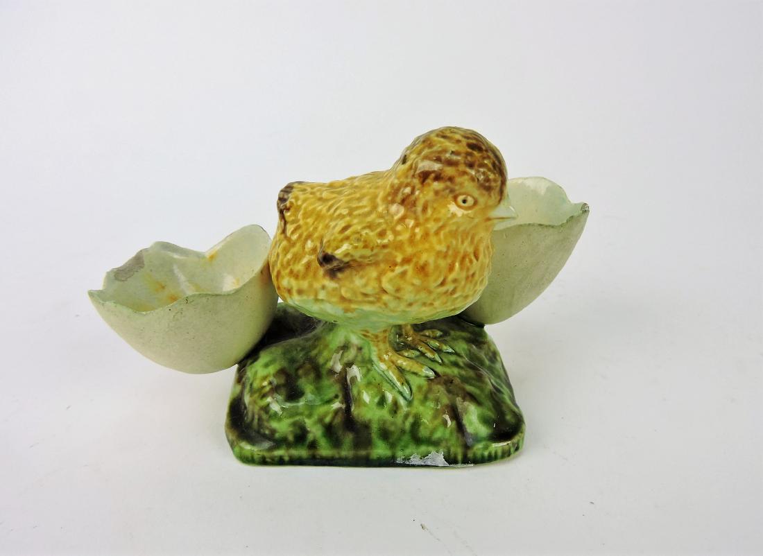 Portugal Majolica chick with eggs figural,: nicks to eggs