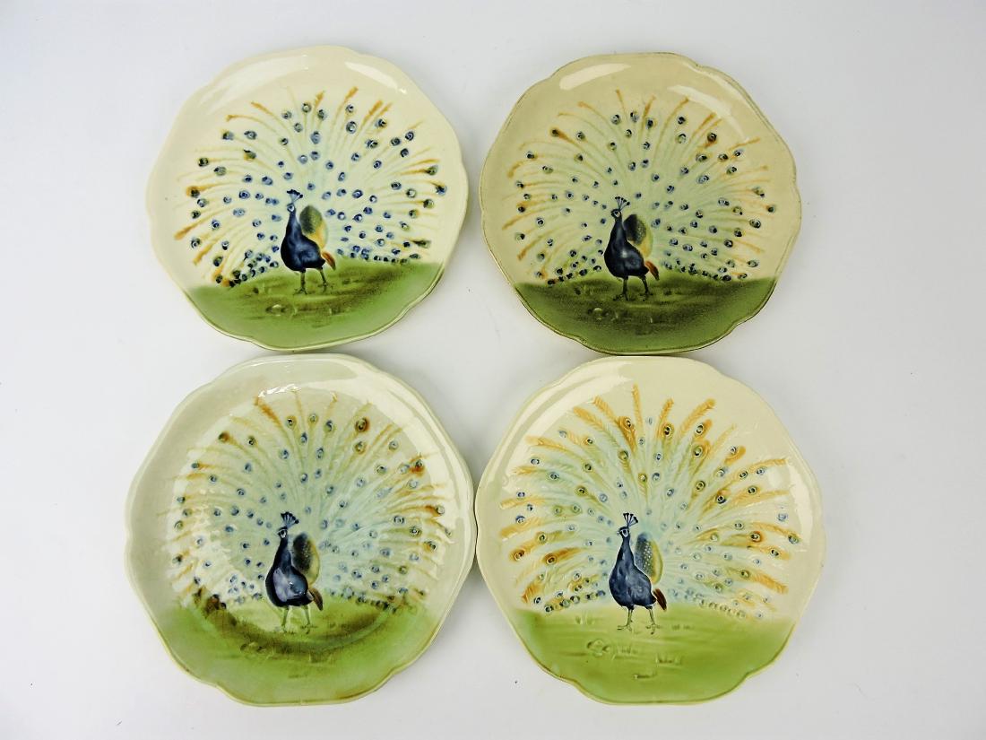 Choisy-le-Roi set of 4 Majolica: peacock plates