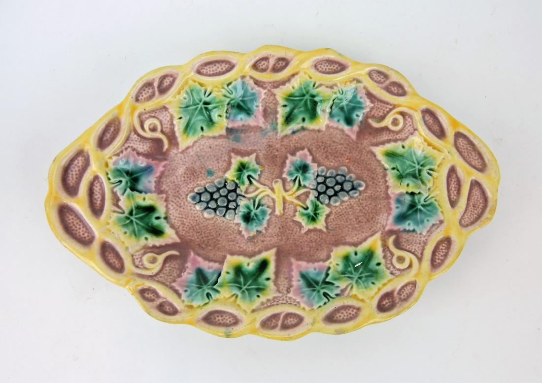 Etruscan Majolica oval grape tray,: 10"