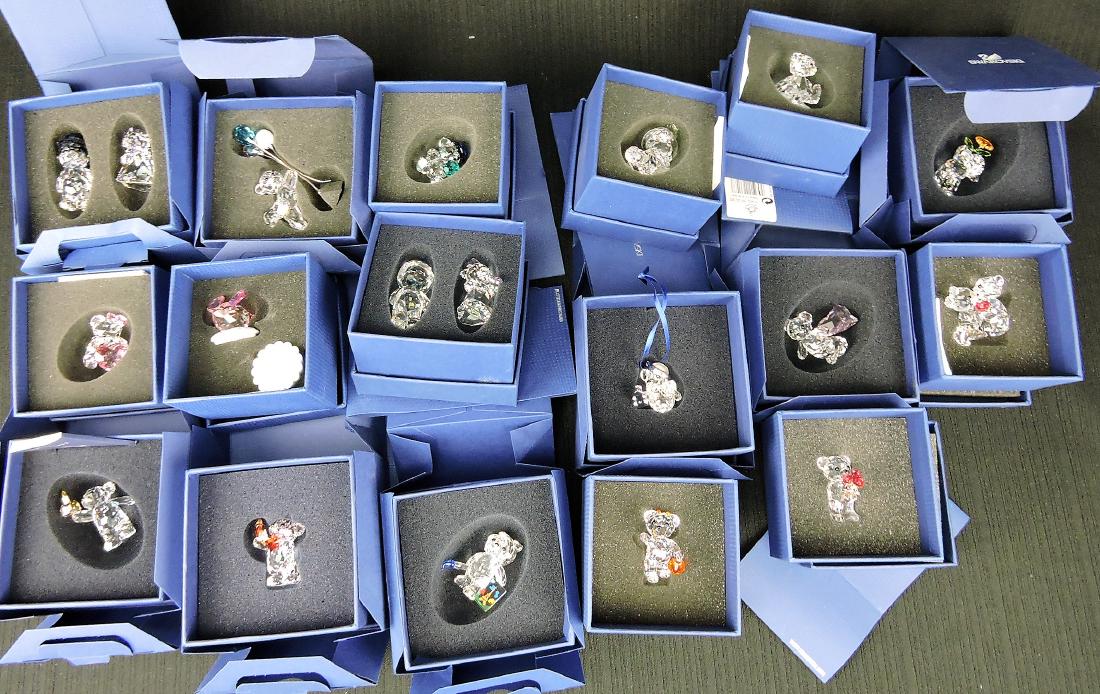 Swarovski lot of 17 assorted bears (1 of 1)