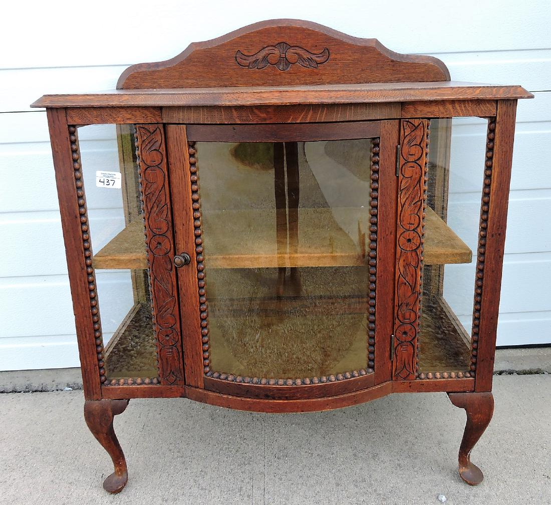 Oak display case with curved glass (1 of 1)