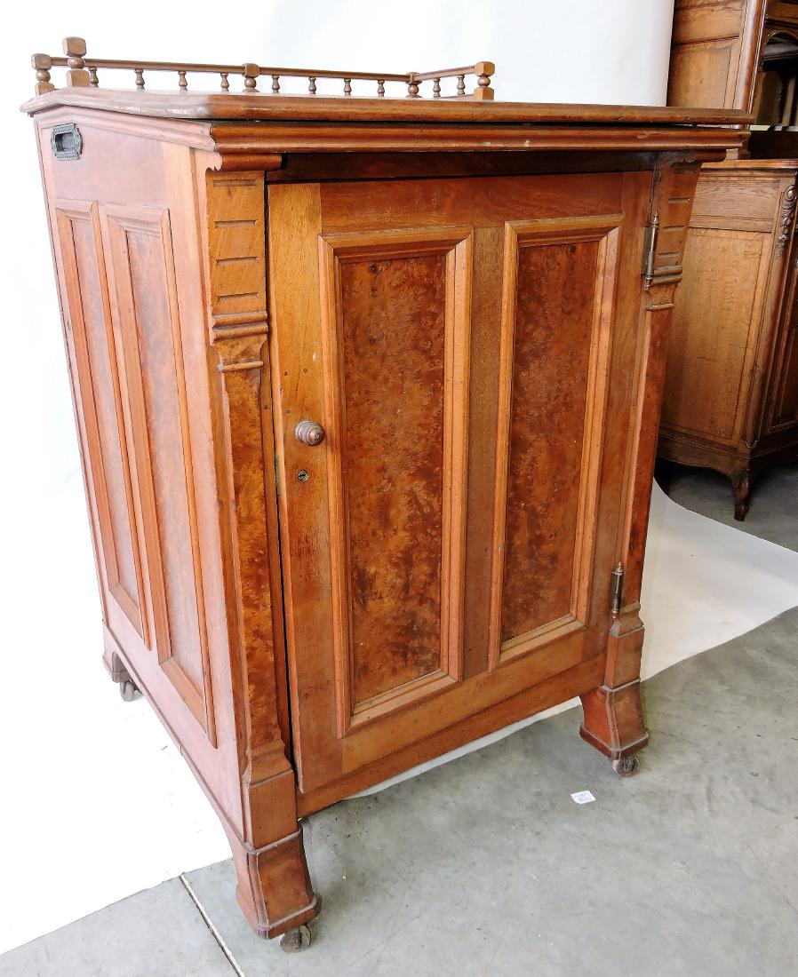 Moore's Cabinet Co., Indianapolis (1 of 6)