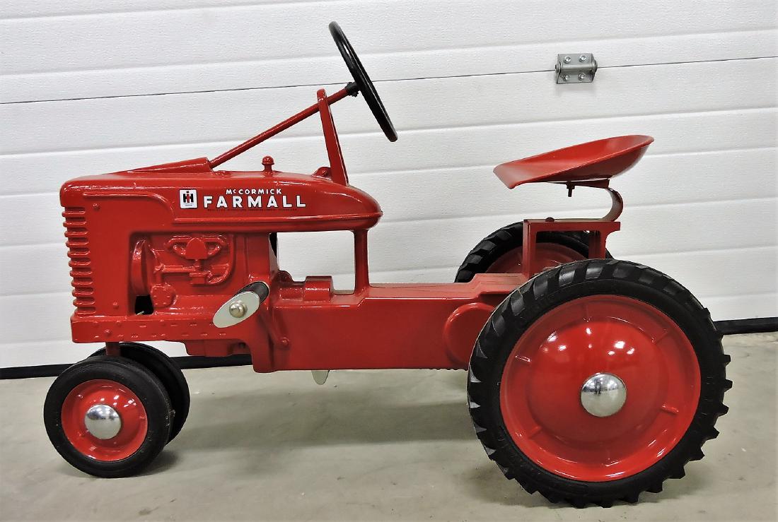 IH McCormick Farmall pedal tractor, 1952