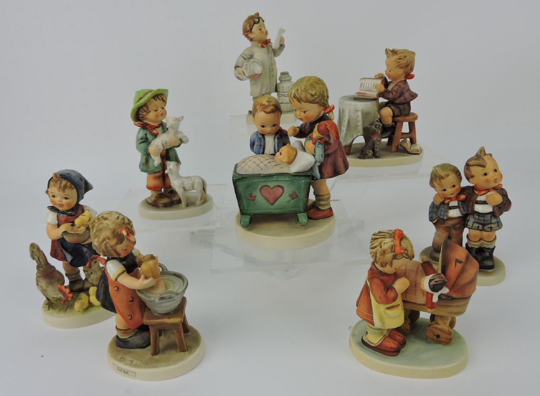 Hummel lot of 8 figures, 5 1/2" avg; (1 of 1)
