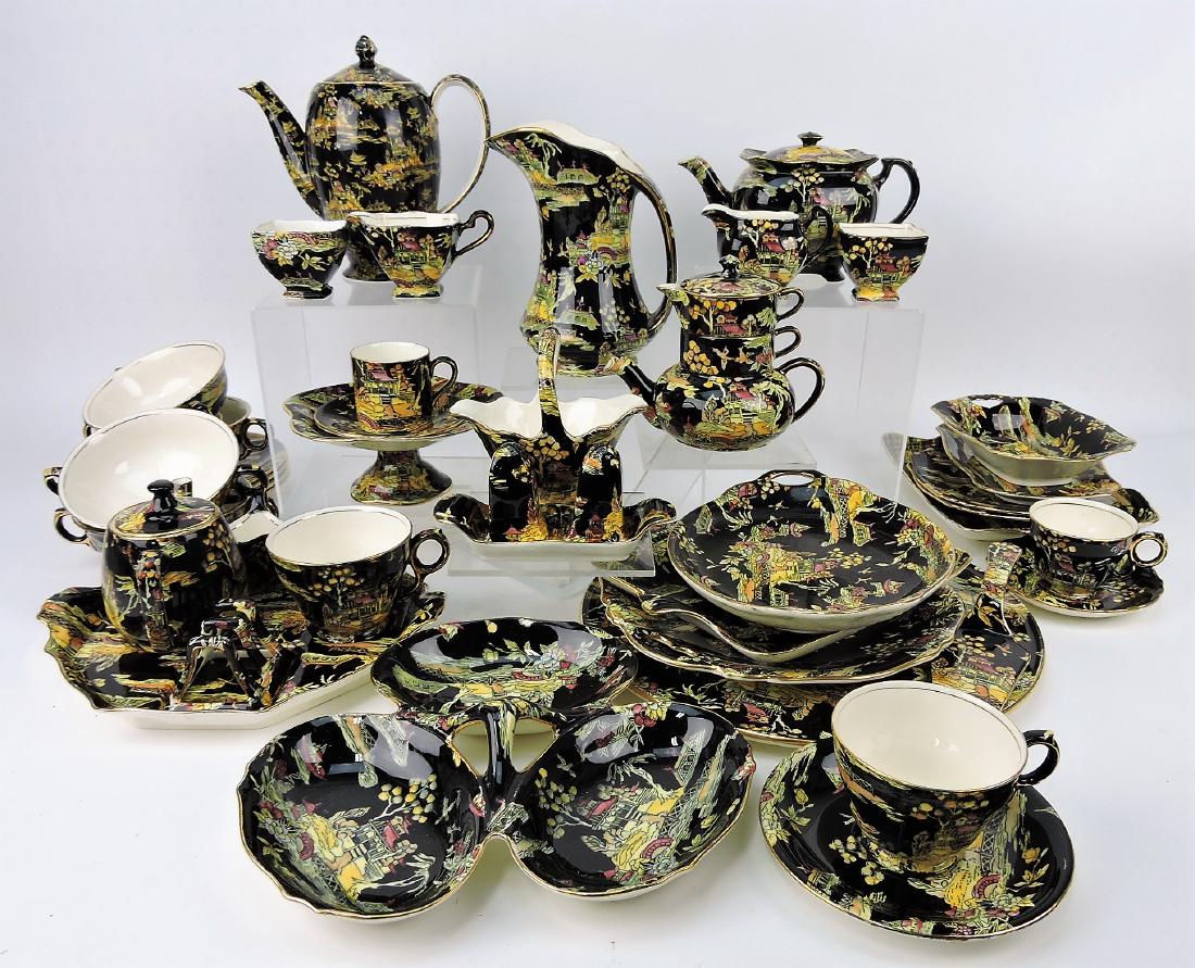 Chintz Royal Winton Pekin 42 piece (1 of 5)