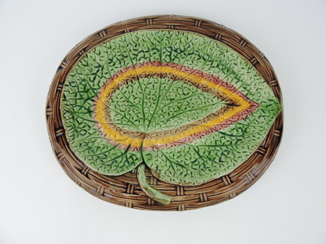 Majolica begonia leaf on basket (1 of 1)