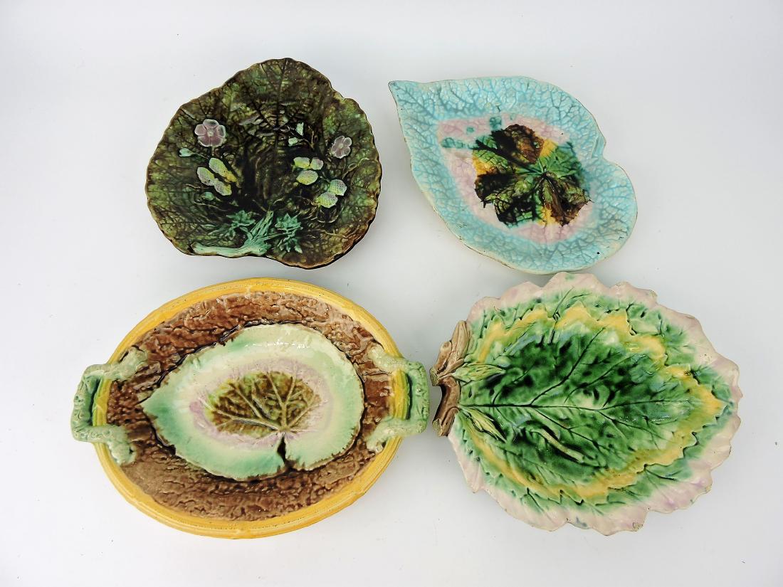 Majolica lot of 4 trays, various condition: .