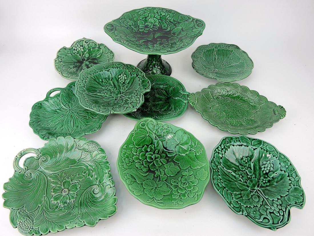 Majolica dark green lot of 9 leaf (1 of 1)