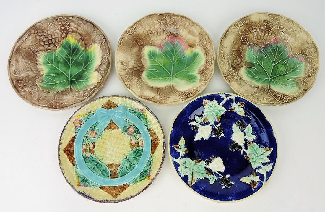 Majolica lot of 5 plates: .
