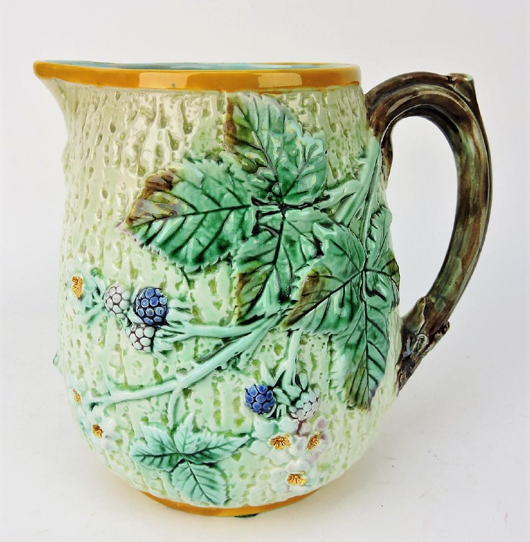 Wedgwood majolica blackberry: pitcher, 7 1/2"