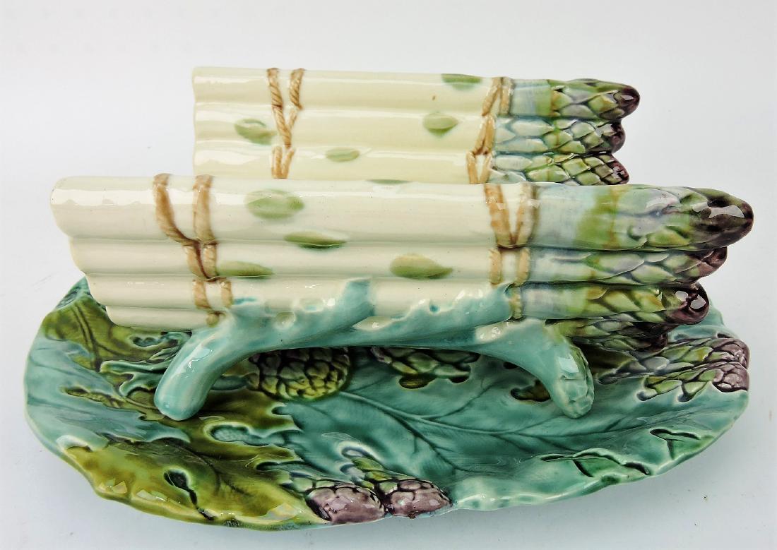 Majolica asparagus server with cradle (1 of 1)