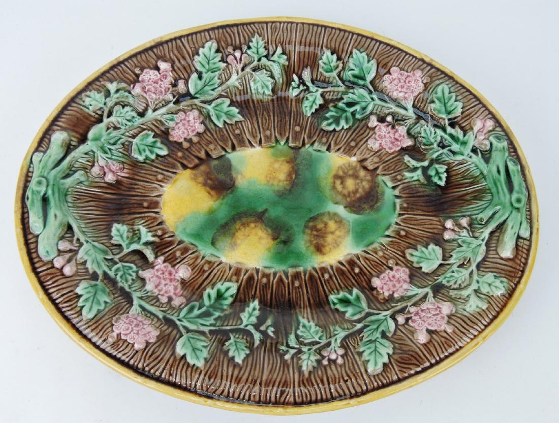 Majolica picket fence & floral platter,: 13 1/2"