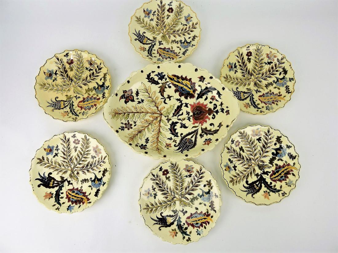 Majolica seven piece dessert set: .