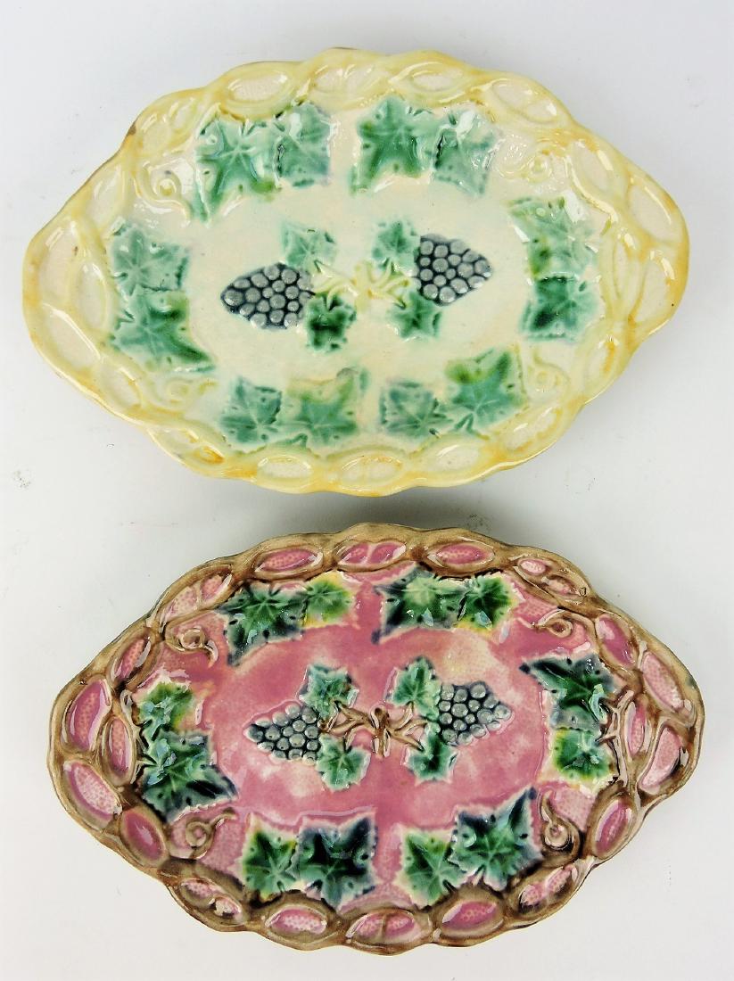 Etruscan Majolica lot of 2 grape and: wicker trays