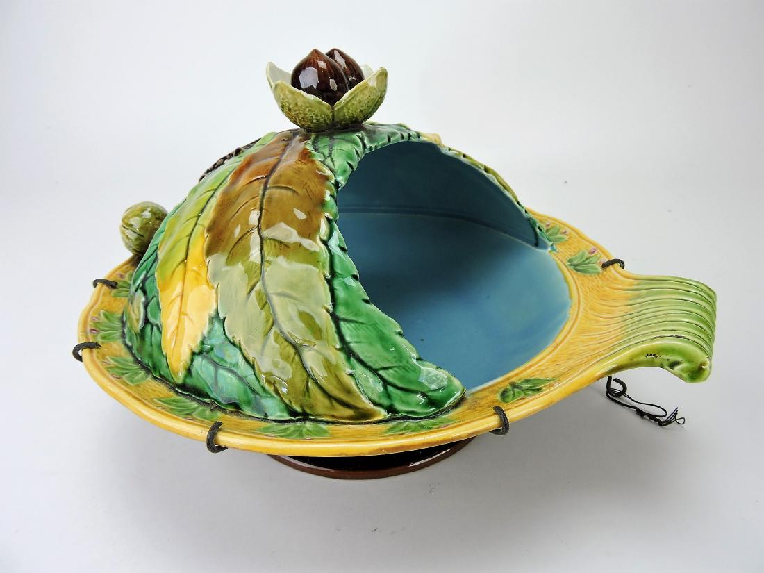 Majolica chestnut server, 11" (1 of 1)