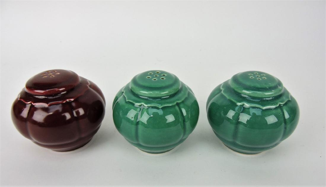 Fiesta Riviera lot of shakers; pair: spruce green, single maroon