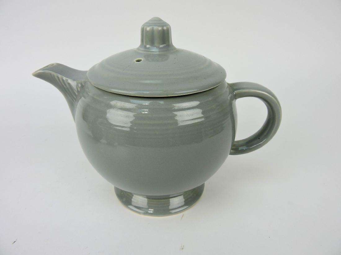 Fiesta medium teapot, gray (1 of 1)