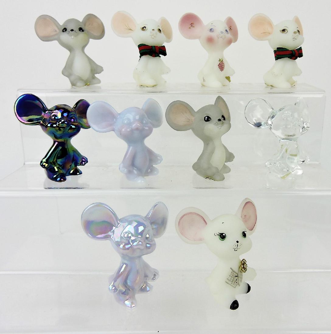 Fenton lot of 10 mouse: figures