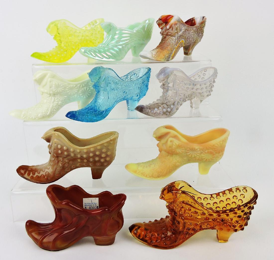 Fenton lot of 10 glass slippers: .